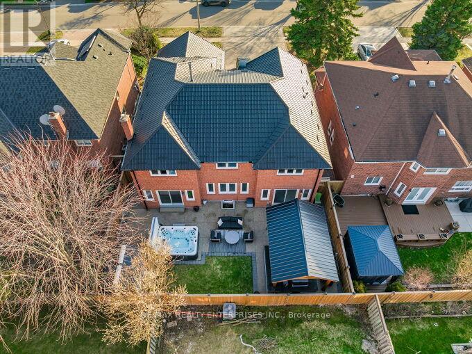 5683 Oldcastle Crescent, Mississauga, ON - Outdoor