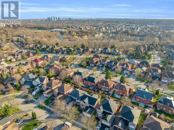 5683 Oldcastle Crescent, Mississauga, ON - Outdoor With View