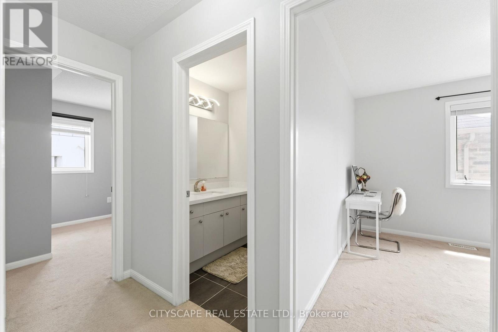 305 Gleave Terrace E, Milton, ON - Indoor Photo Showing Other Room