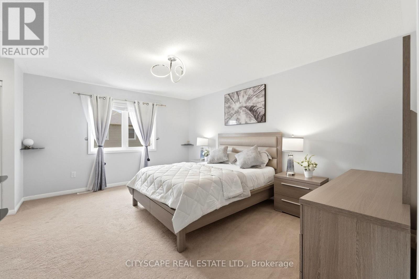 305 Gleave Terrace E, Milton, ON - Indoor Photo Showing Bedroom