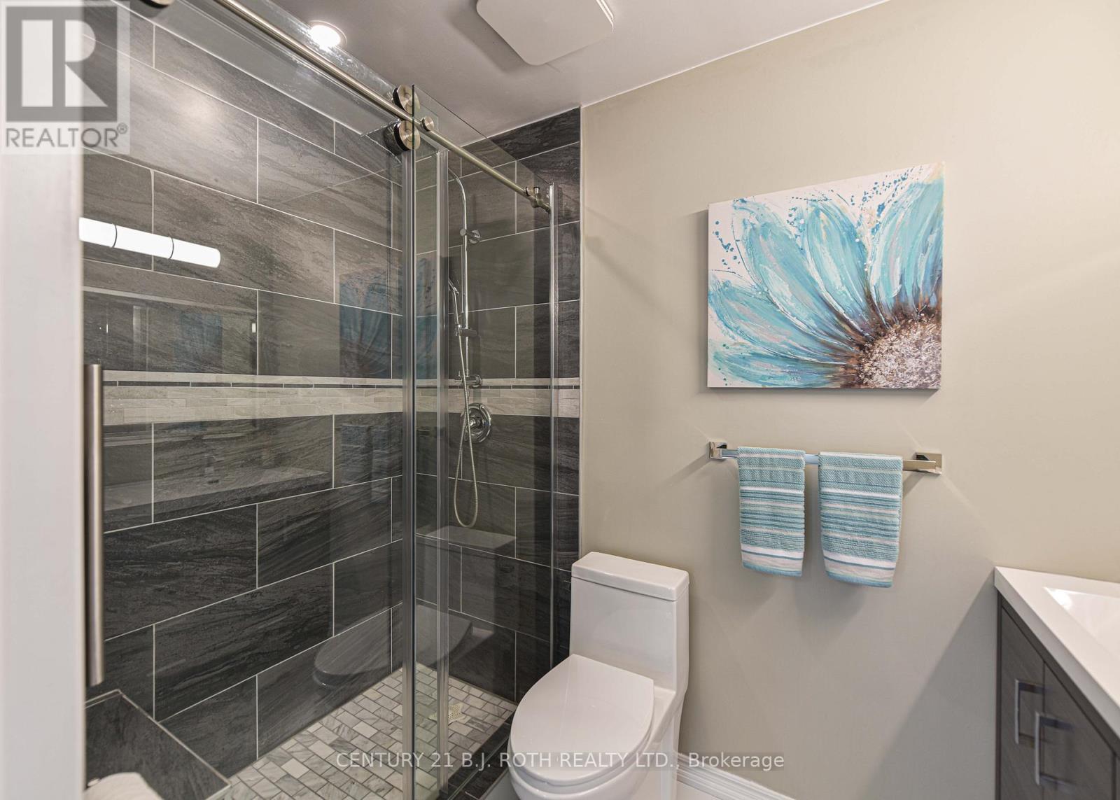 60 Simcoe Road, Ramara, ON - Indoor Photo Showing Bathroom