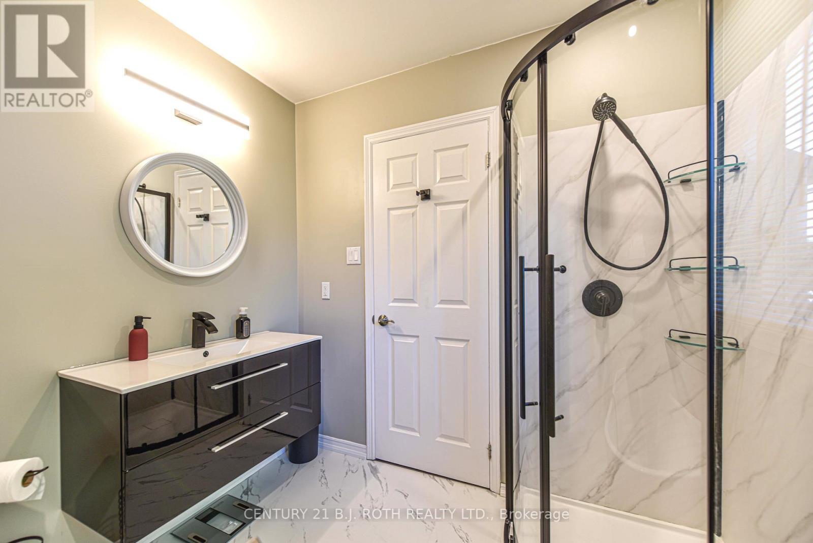 60 Simcoe Road, Ramara, ON - Indoor Photo Showing Bathroom