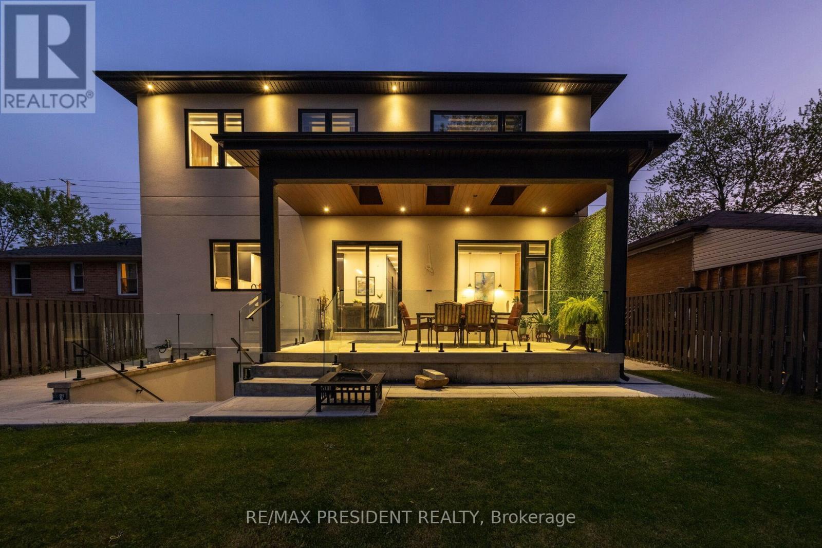 1081 Ogden Avenue, Mississauga, ON - Outdoor With Deck Patio Veranda
