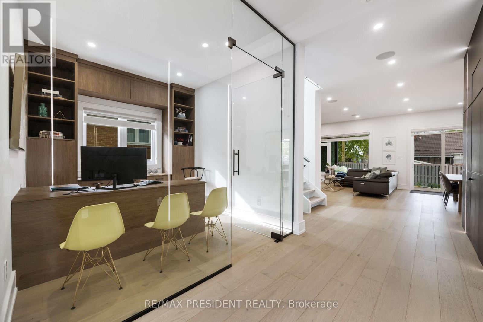 1081 Ogden Avenue, Mississauga, ON - Indoor