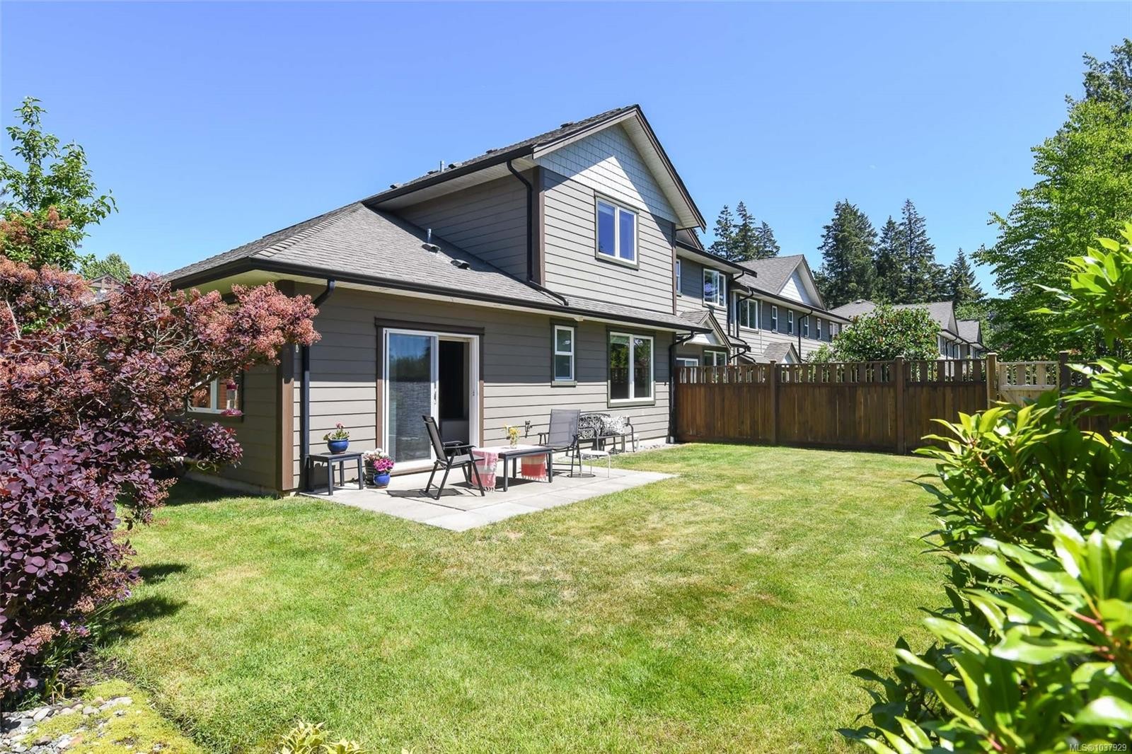 #1-2030 Wallace Ave, Comox, BC