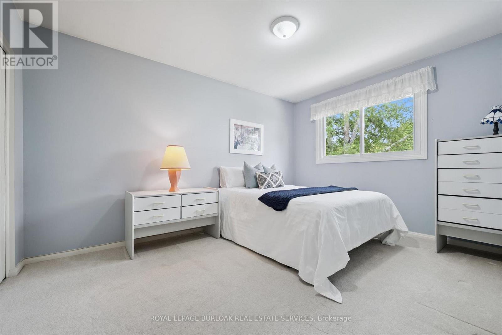 3521 Regal Road, Burlington, ON - Indoor Photo Showing Bedroom