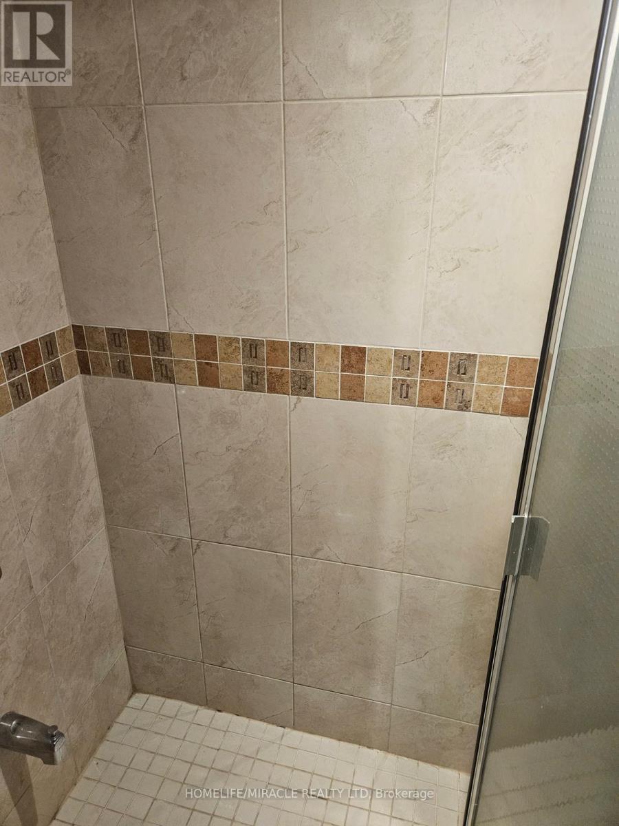 264 Wright Crescent, Ajax, ON - Indoor Photo Showing Bathroom