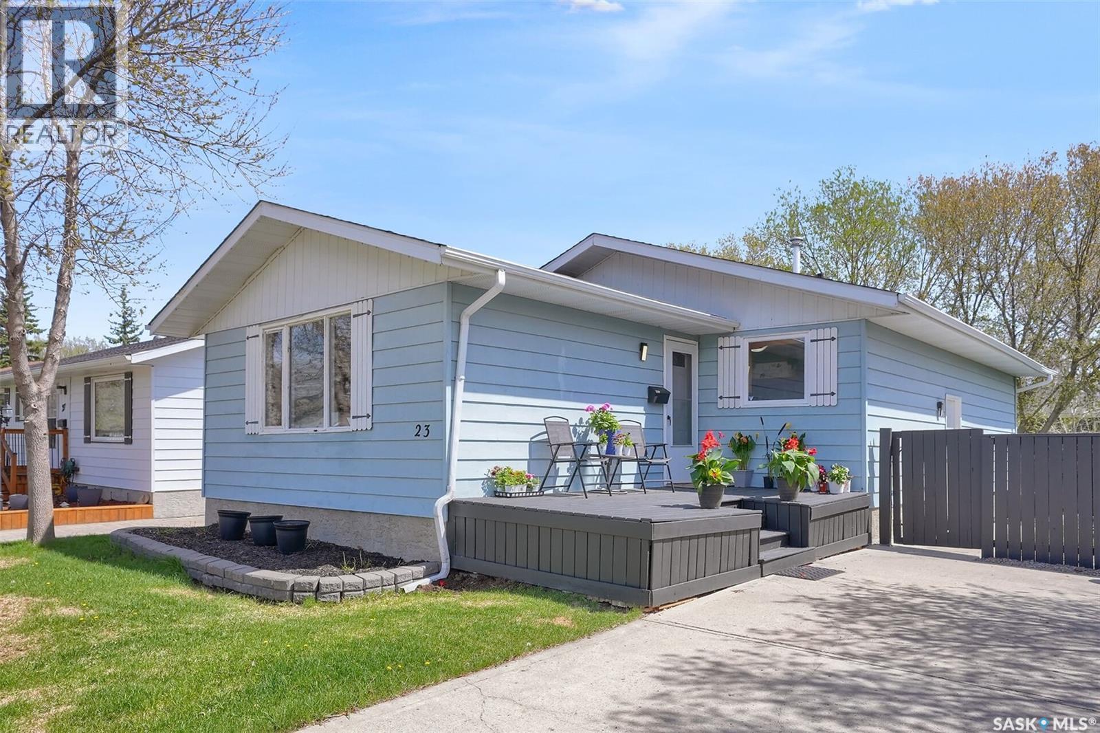 23 Hind Street, Regina, SK - Outdoor