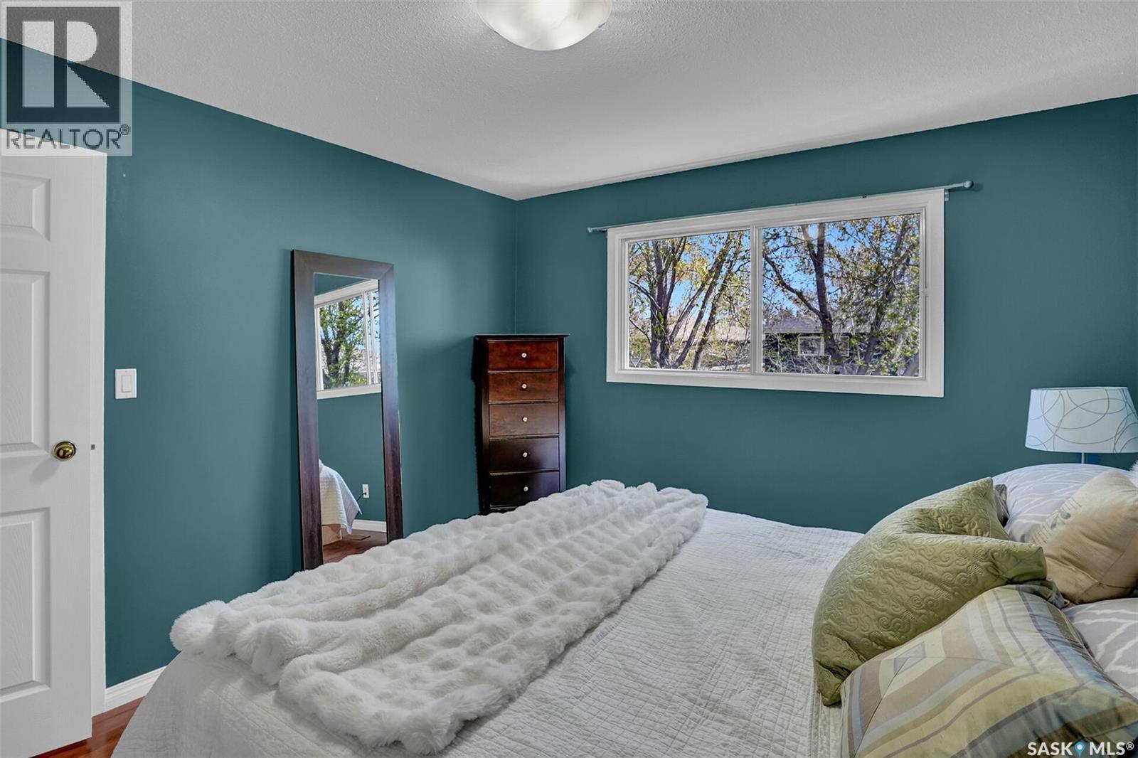 23 Hind Street, Regina, SK - Indoor Photo Showing Bedroom