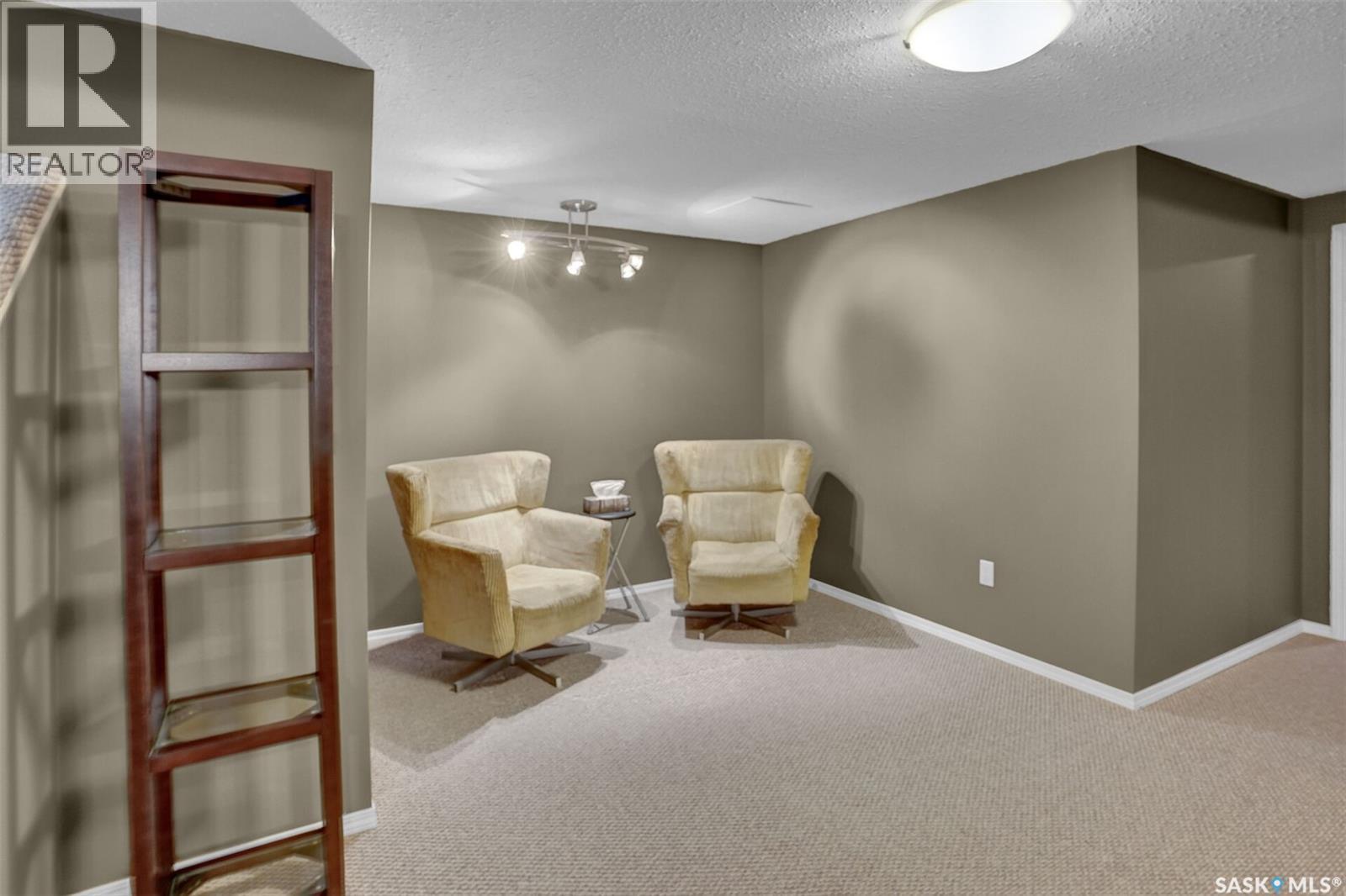 23 Hind Street, Regina, SK - Indoor Photo Showing Other Room