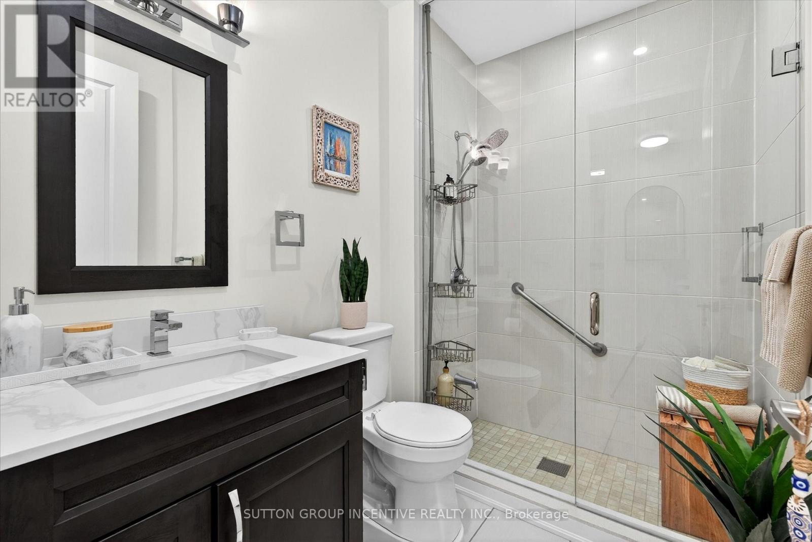 Main Floor Bathroom - 209 - 764 River Road E, Wasaga Beach, ON - Indoor Photo Showing Bathroom