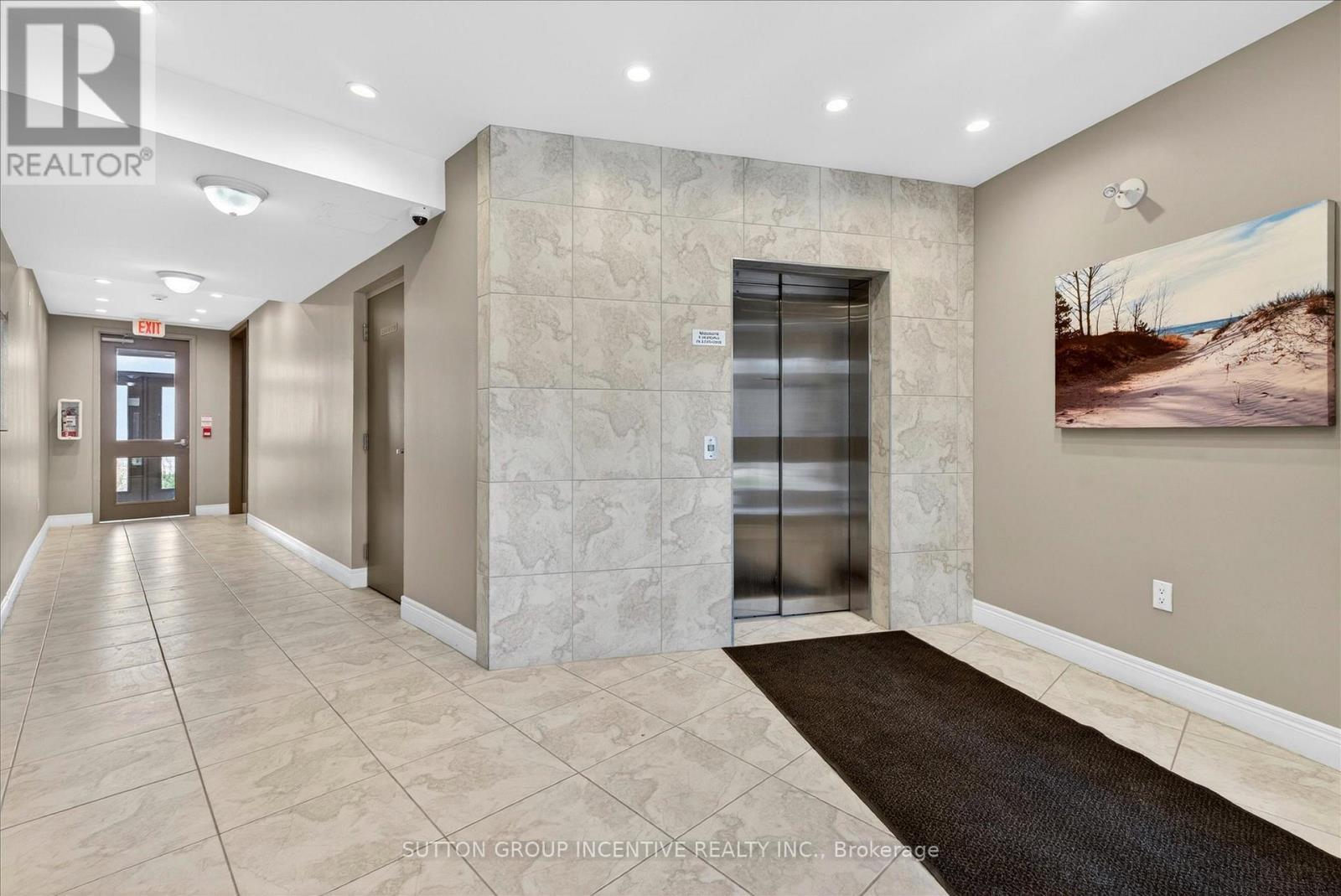 Lobby - 209 - 764 River Road E, Wasaga Beach, ON - Indoor Photo Showing Other Room