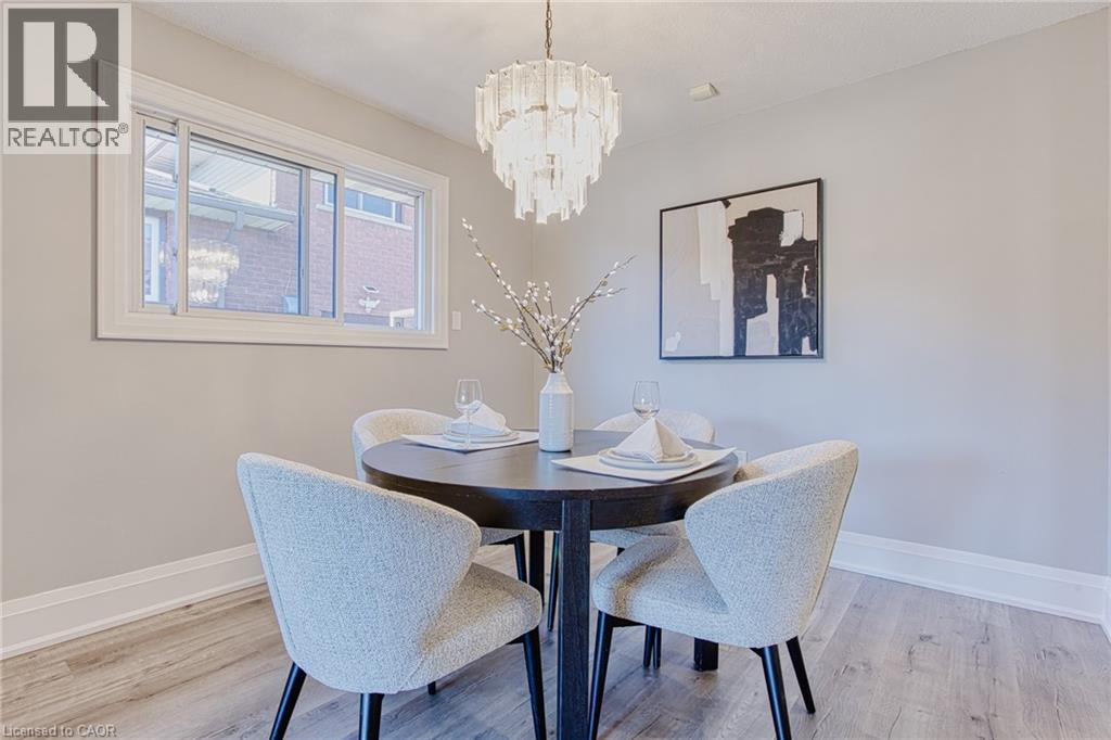 4 Colgate Court, Hamilton, ON - Indoor Photo Showing Dining Room