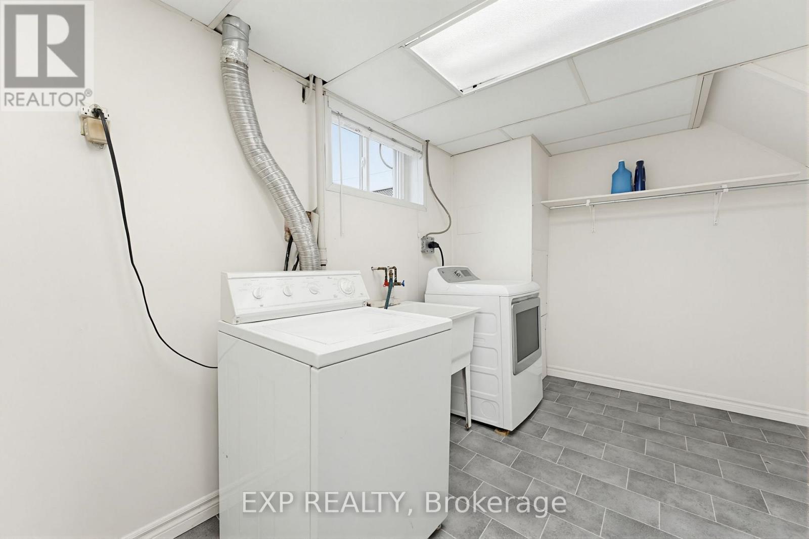 51 Bromley Road, Hamilton, ON - Indoor Photo Showing Laundry Room