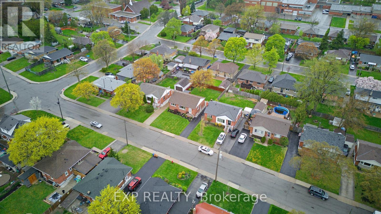 51 Bromley Road, Hamilton, ON - With View