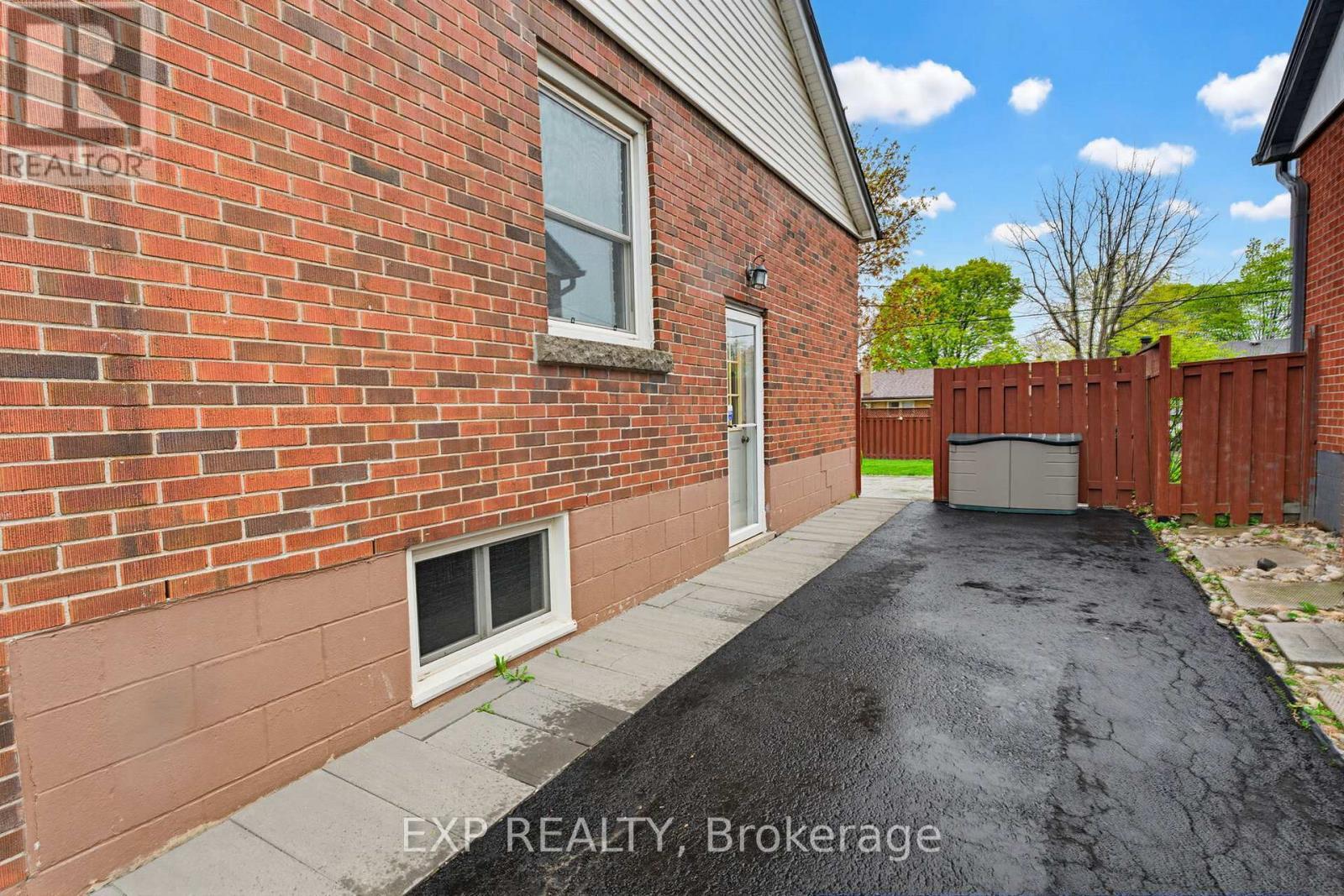 51 Bromley Road, Hamilton, ON - Outdoor With Exterior