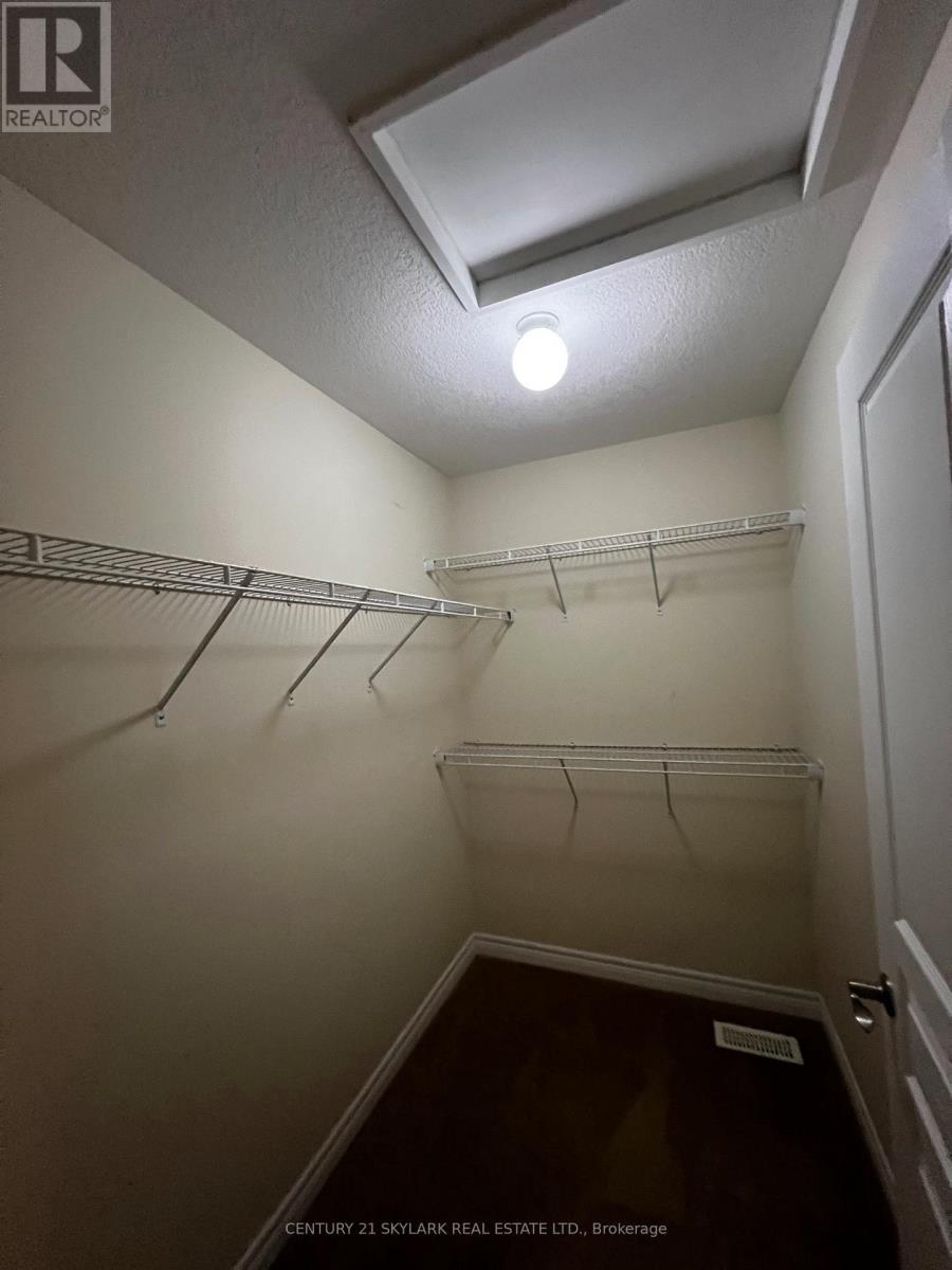 96 Charleswood Crescent, Hamilton, ON - Indoor With Storage