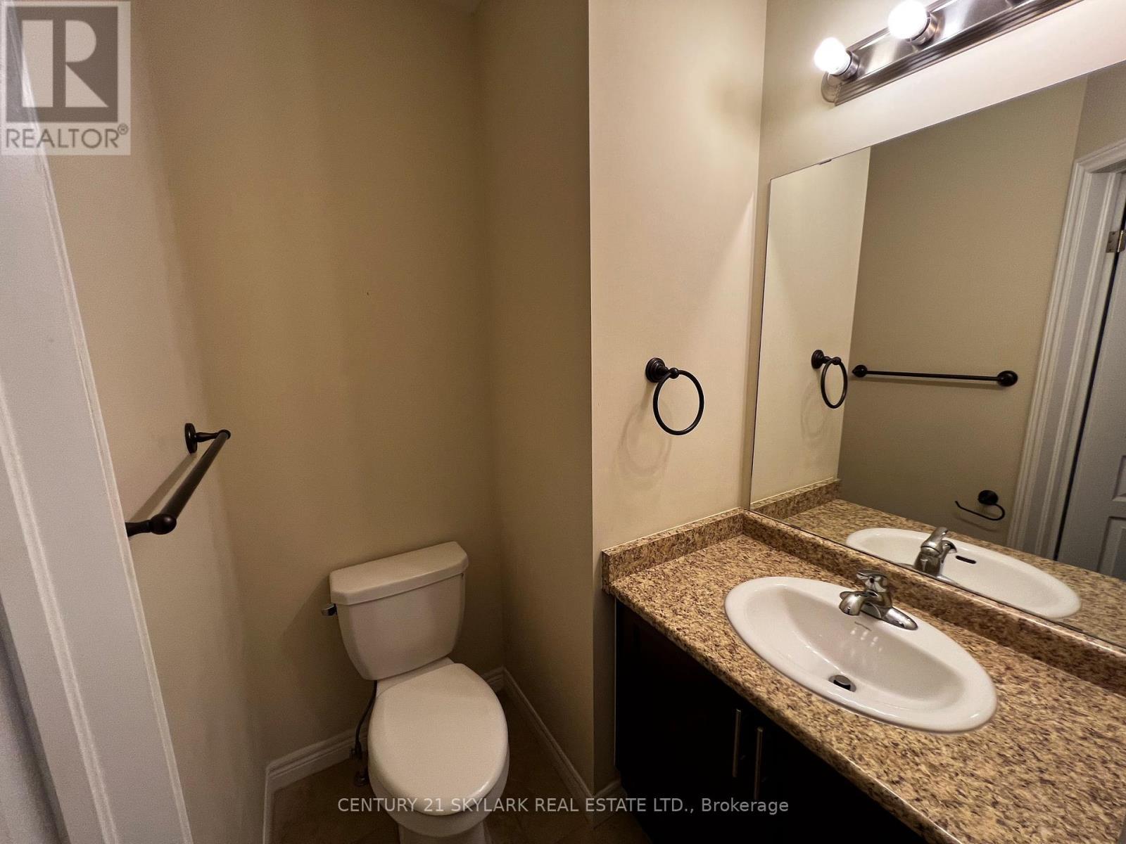 96 Charleswood Crescent, Hamilton, ON - Indoor Photo Showing Bathroom