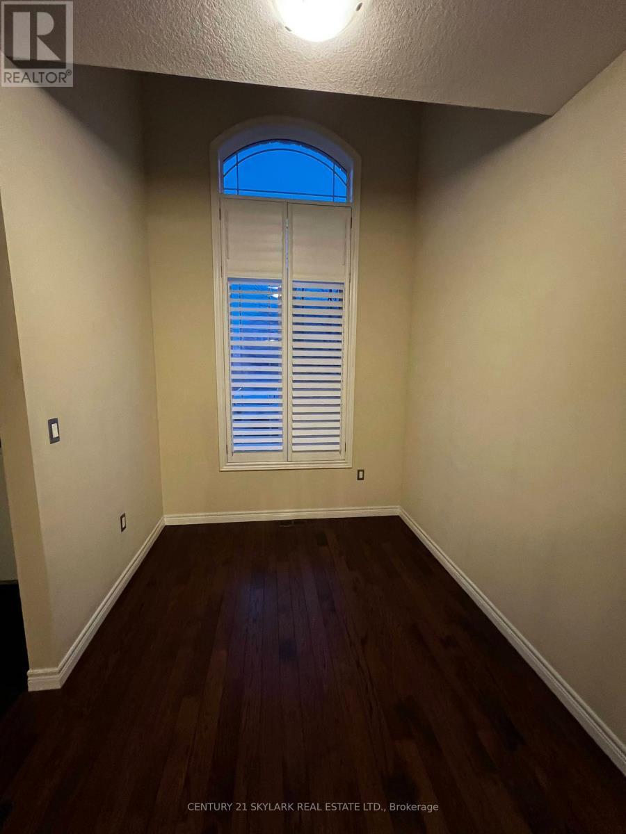 96 Charleswood Crescent, Hamilton, ON - Indoor Photo Showing Other Room