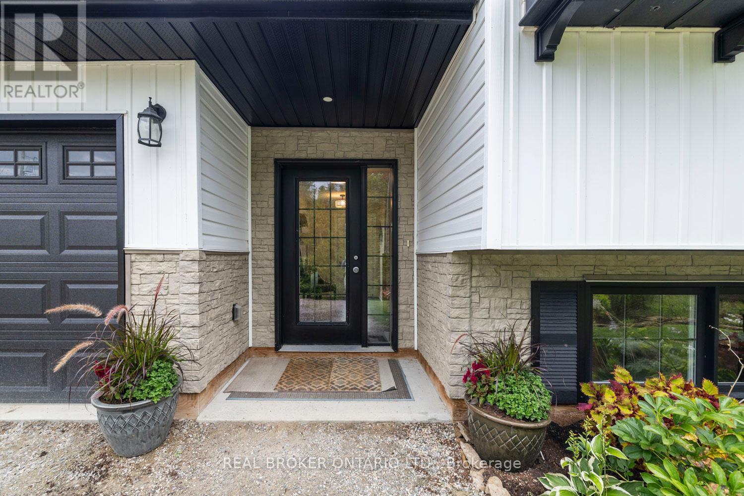 486 Code Drive, Montague, ON - Outdoor With Exterior