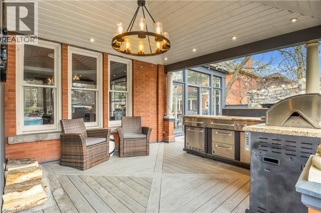18 Brant Road N, Cambridge, ON - Outdoor With Deck Patio Veranda