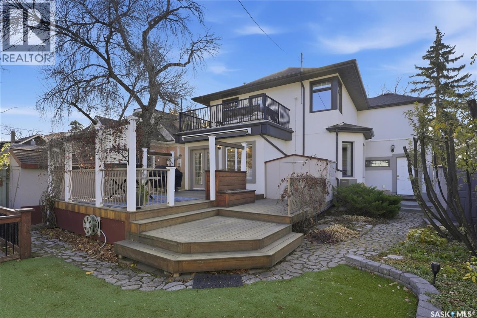 702 Queen Street, Saskatoon, SK - Outdoor With Deck Patio Veranda