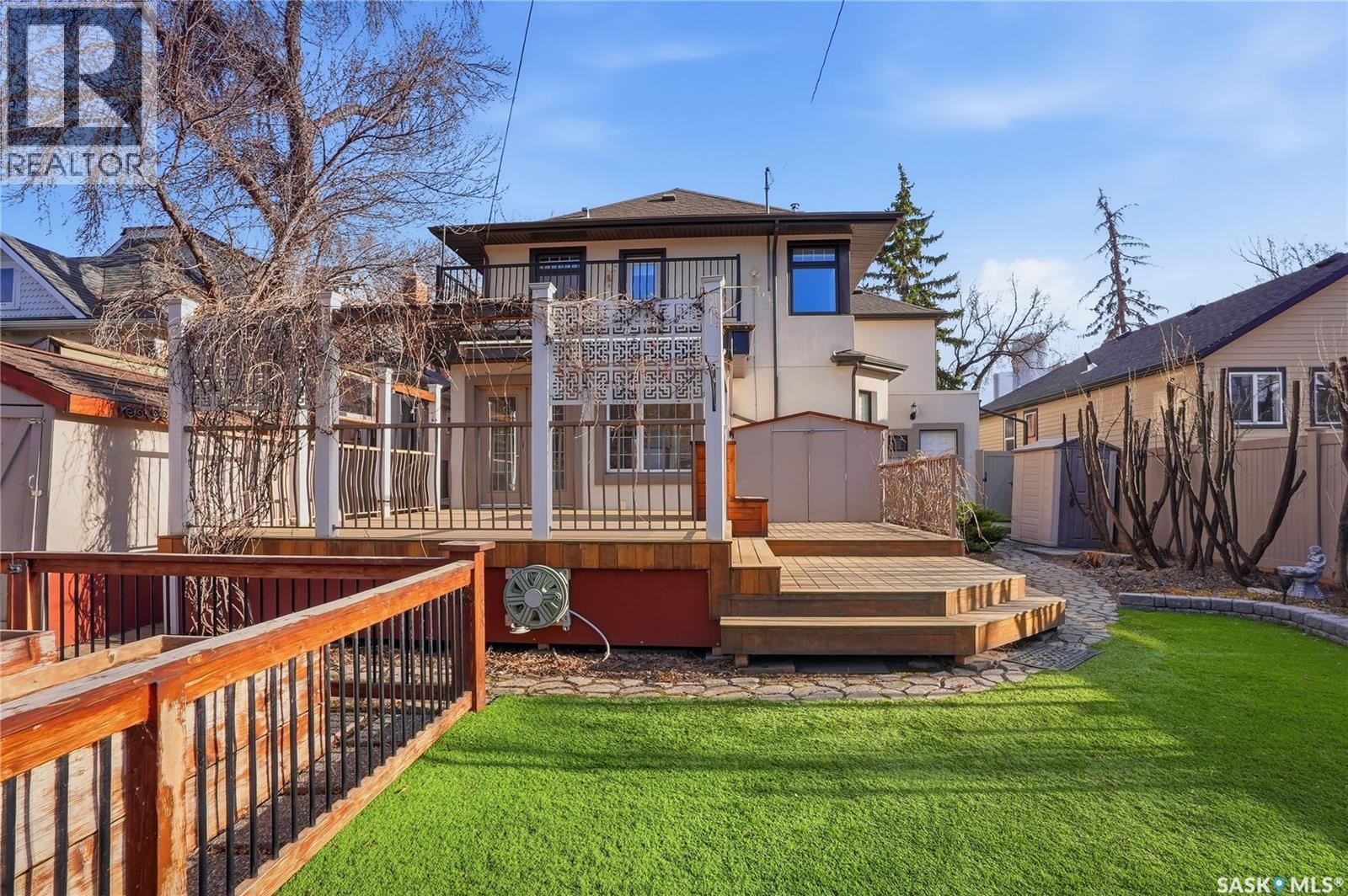 702 Queen Street, Saskatoon, SK - Outdoor With Deck Patio Veranda