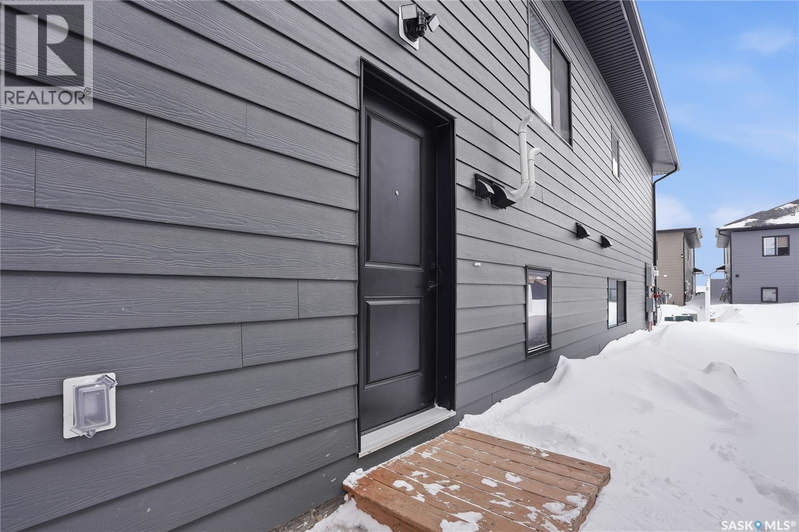 271 Dziadyk Manor, Saskatoon, SK - Outdoor With Exterior