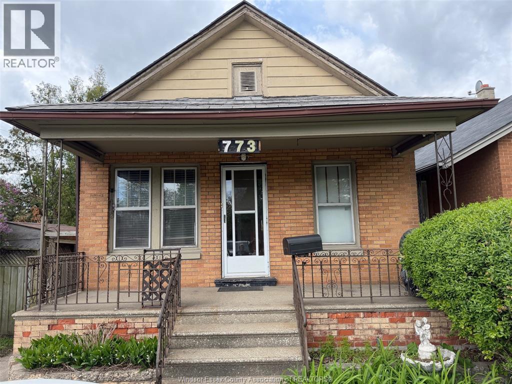 773 Glengarry Avenue, Windsor, ON - Outdoor With Deck Patio Veranda