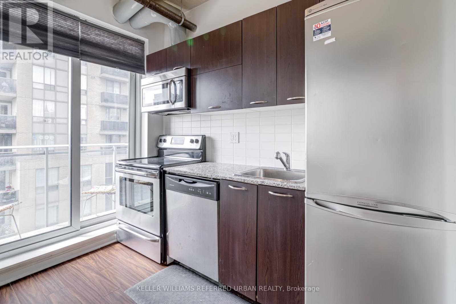 802 - 170 Sudbury Street, Toronto, ON - Indoor Photo Showing Kitchen
