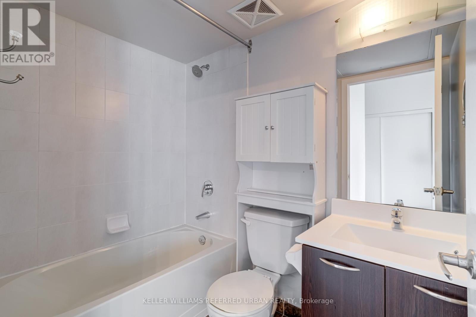 802 - 170 Sudbury Street, Toronto, ON - Indoor Photo Showing Bathroom