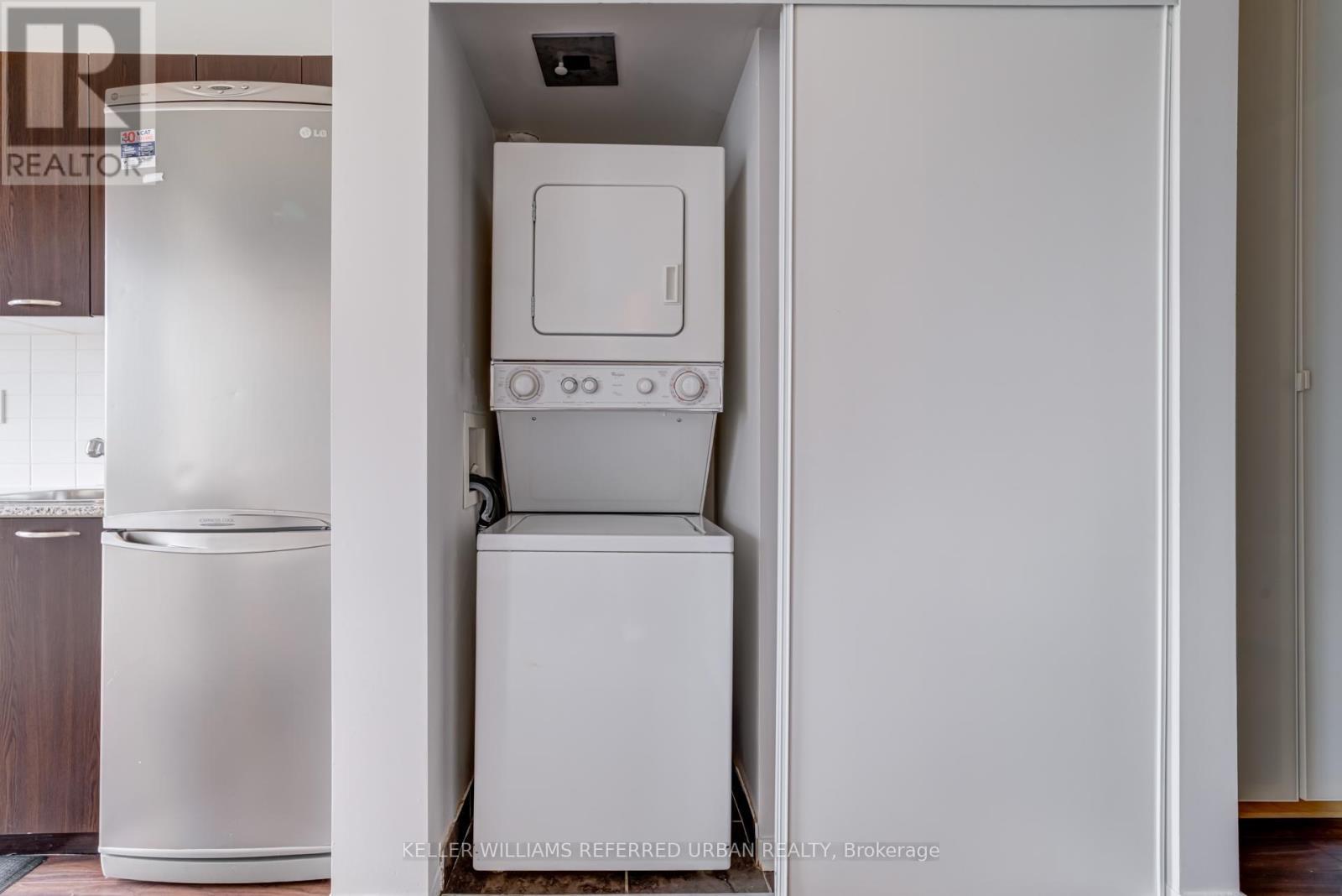 802 - 170 Sudbury Street, Toronto, ON - Indoor Photo Showing Laundry Room