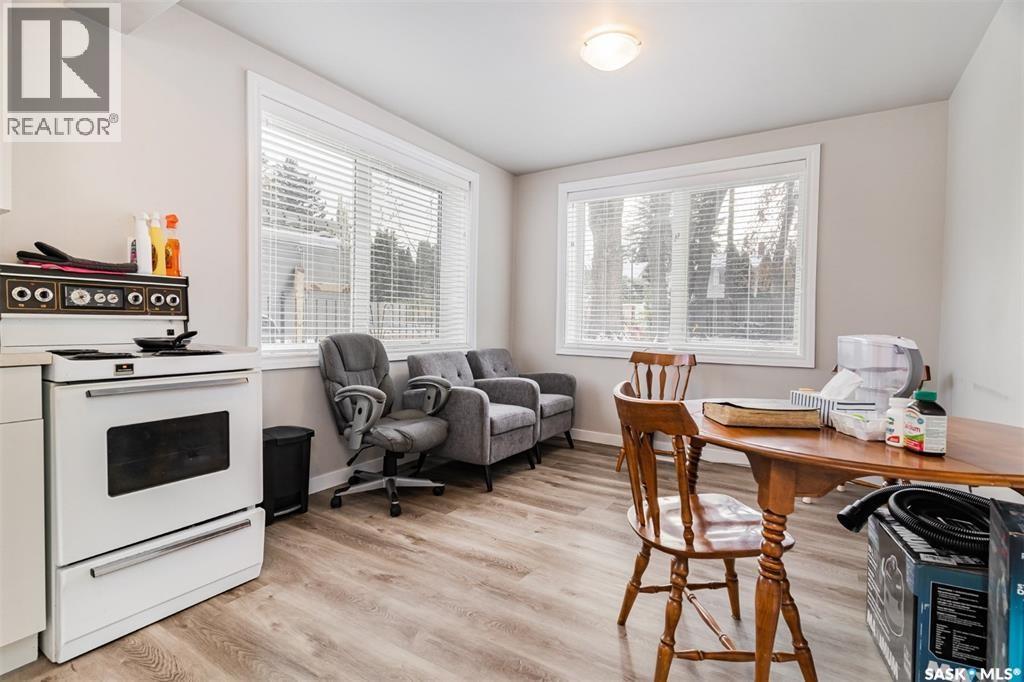 1402 14Th Street E, Saskatoon, SK - Indoor Photo Showing Kitchen