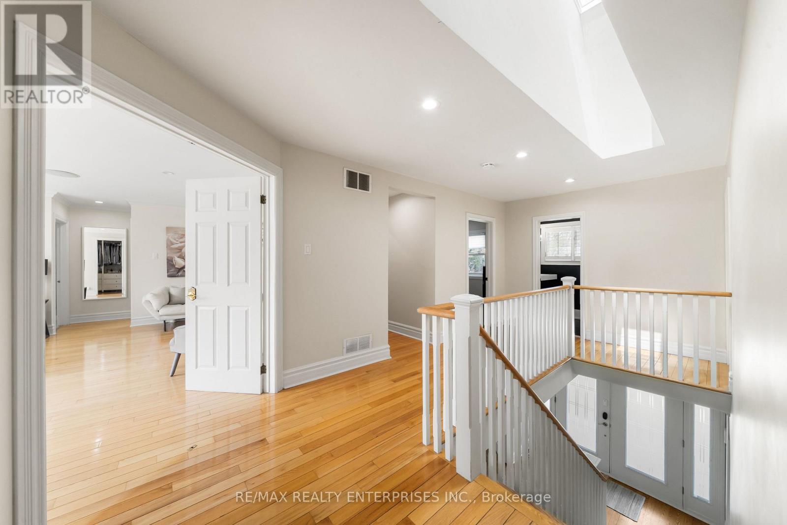 2154 Oneida Crescent, Mississauga, ON - Indoor Photo Showing Other Room