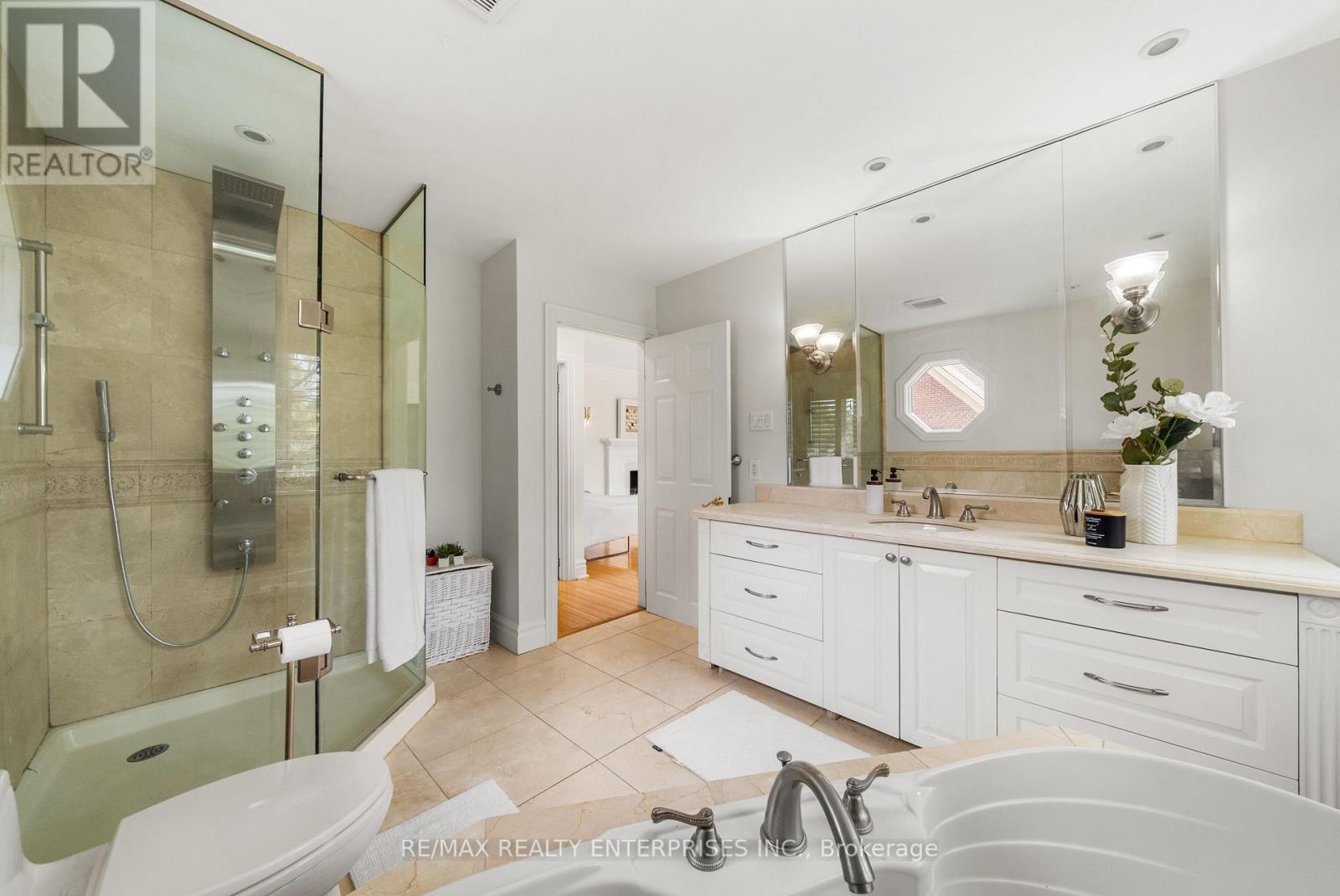 2154 Oneida Crescent, Mississauga, ON - Indoor Photo Showing Bathroom