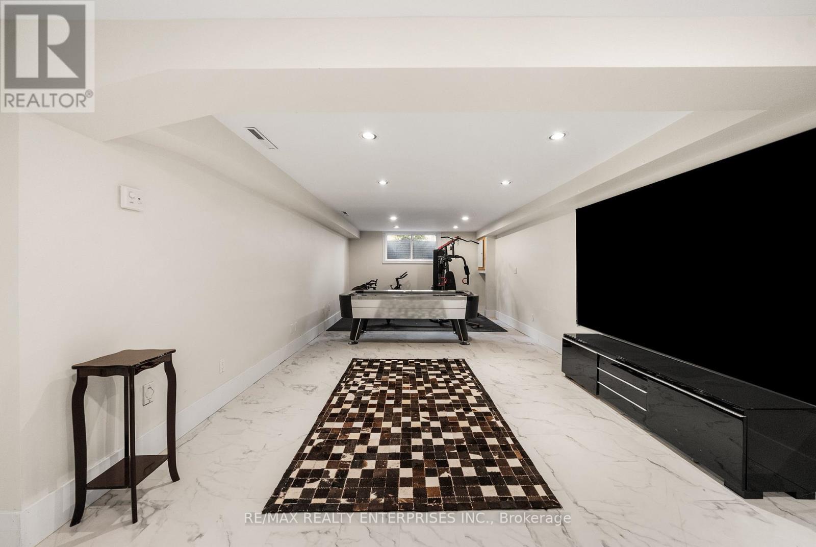 2154 Oneida Crescent, Mississauga, ON - Indoor Photo Showing Other Room
