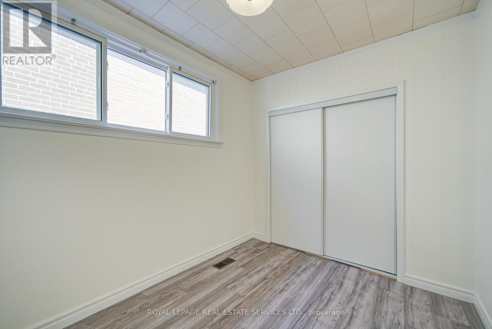 1054 East Avenue, Mississauga, ON - Indoor Photo Showing Other Room