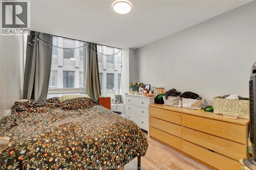 540 Ouellette Unit# 7B, Windsor, ON - Indoor Photo Showing Bedroom