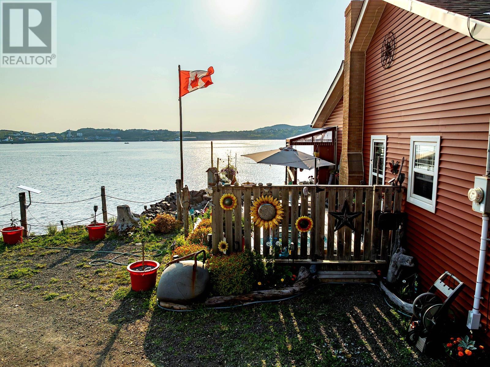 side deck - 8, 8A, 10 Main Street, Twillingate, NL