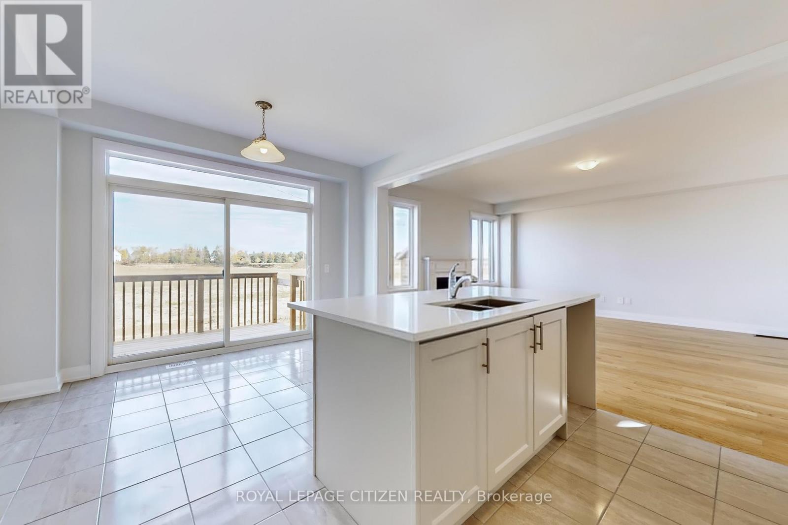 193 St. Joseph Road, Kawartha Lakes, ON - Indoor Photo Showing Kitchen With Double Sink
