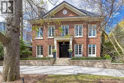 20 CLUNY Drive Toronto, ON M4W 2P7