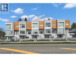 5605 RUMBLE STREET Burnaby, BC V5J 2C3