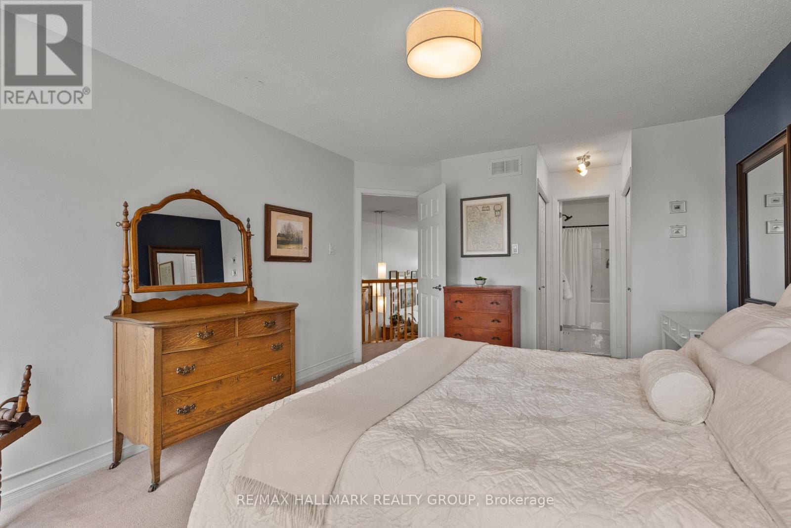 243 Gladeview Private, Ottawa, ON