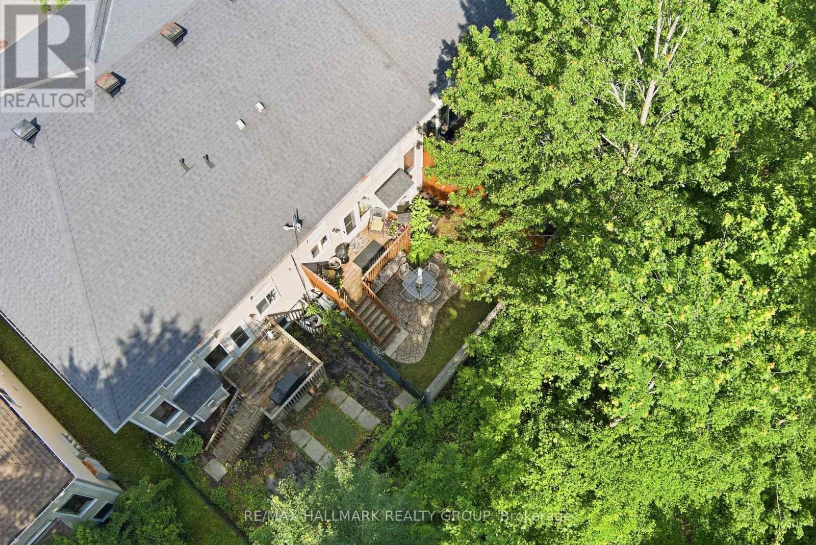 243 Gladeview Private, Ottawa, ON