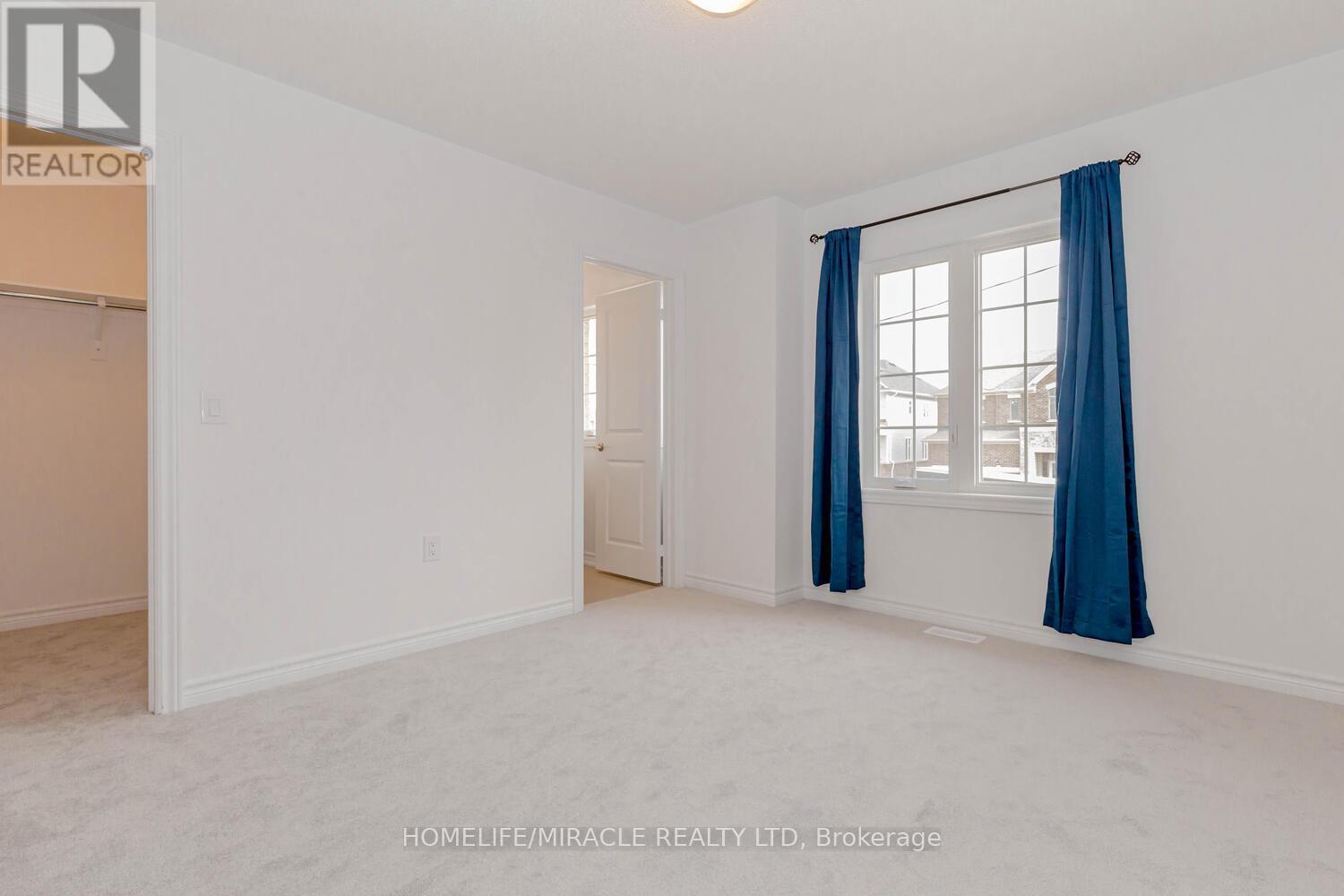 2 Doc Logheed Avenue, Southgate, ON - Indoor Photo Showing Other Room