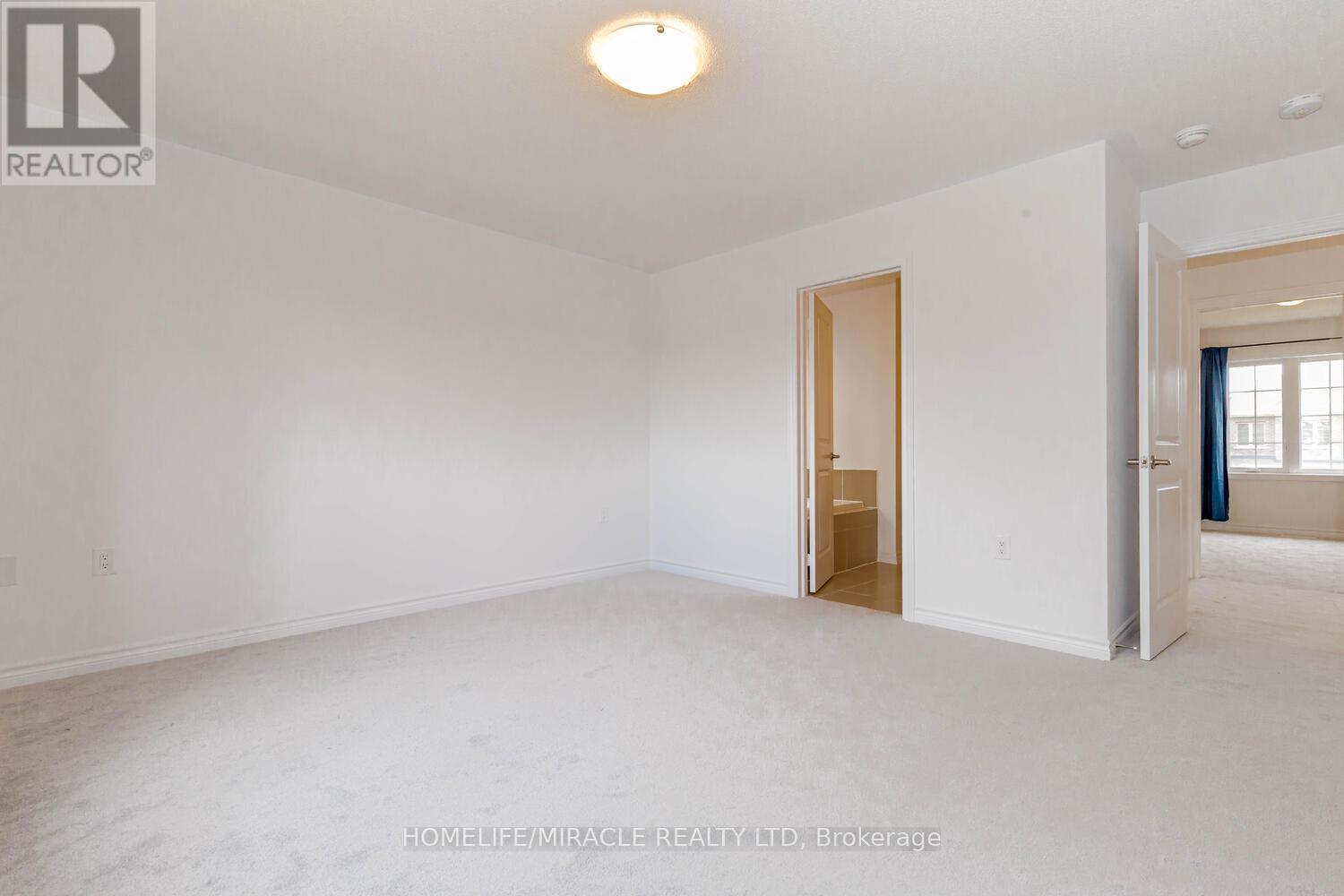 2 Doc Logheed Avenue, Southgate, ON - Indoor Photo Showing Other Room