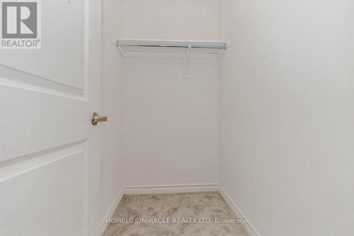 2 Doc Logheed Avenue, Southgate, ON - Indoor Photo Showing Other Room
