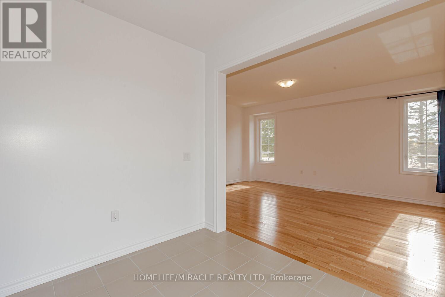 2 Doc Logheed Avenue, Southgate, ON - Indoor Photo Showing Other Room
