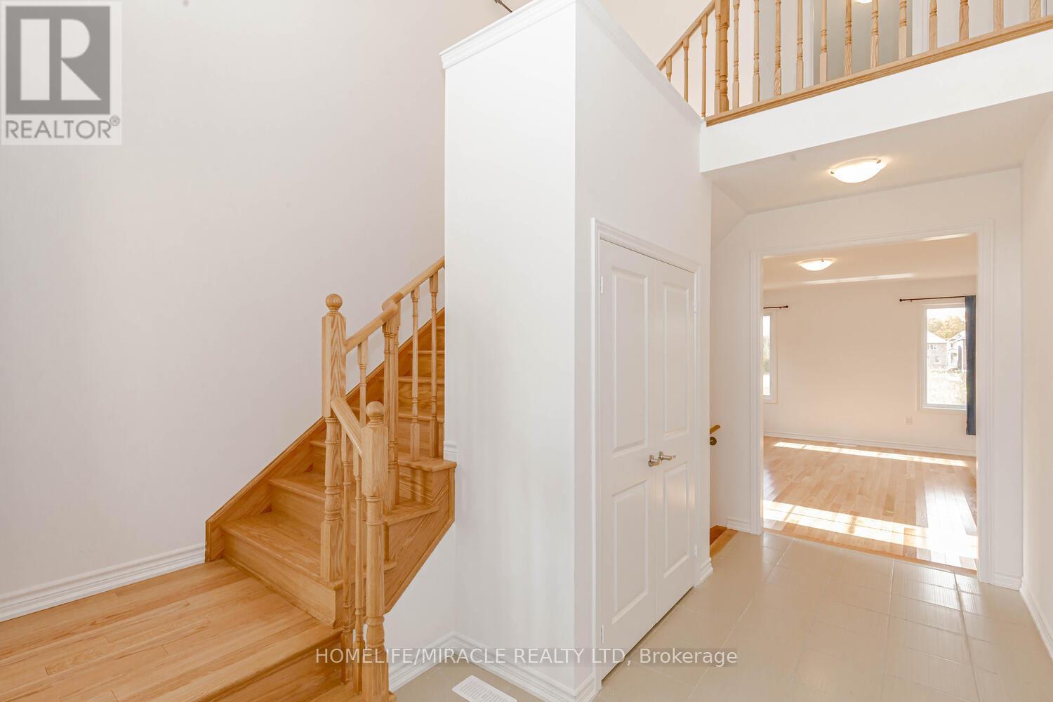 2 Doc Logheed Avenue, Southgate, ON - Indoor Photo Showing Other Room