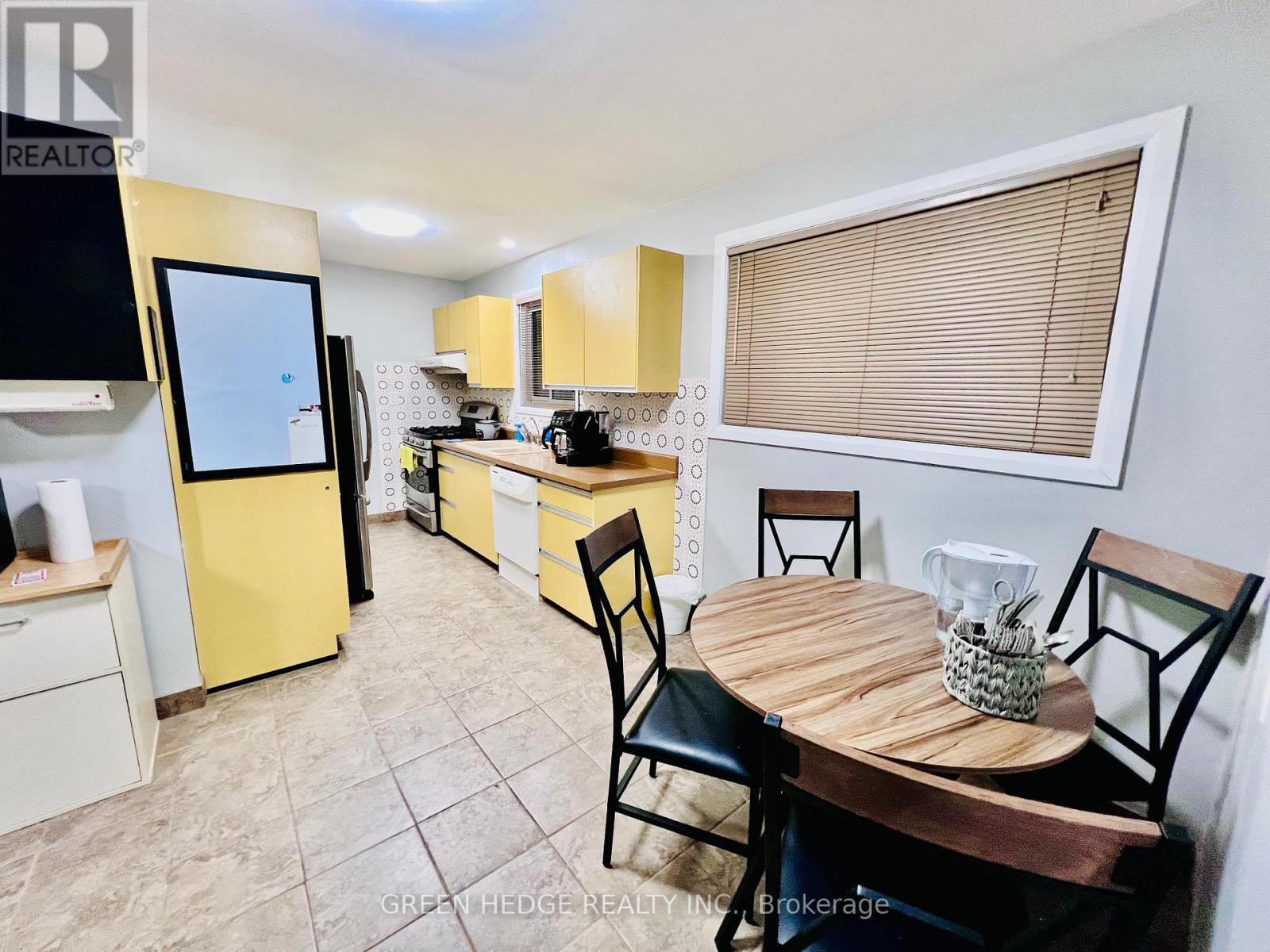 34 Stanley Avenue, Kitchener, ON - Indoor